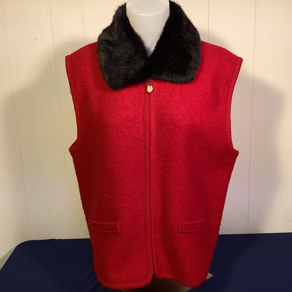 Lisa International womens boiled wool vest with faux removable collar size XL